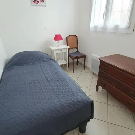 Maison Conviviale A Pour 5 Pers, Proche Centre, Animaux Admis - Fr-1-823-14